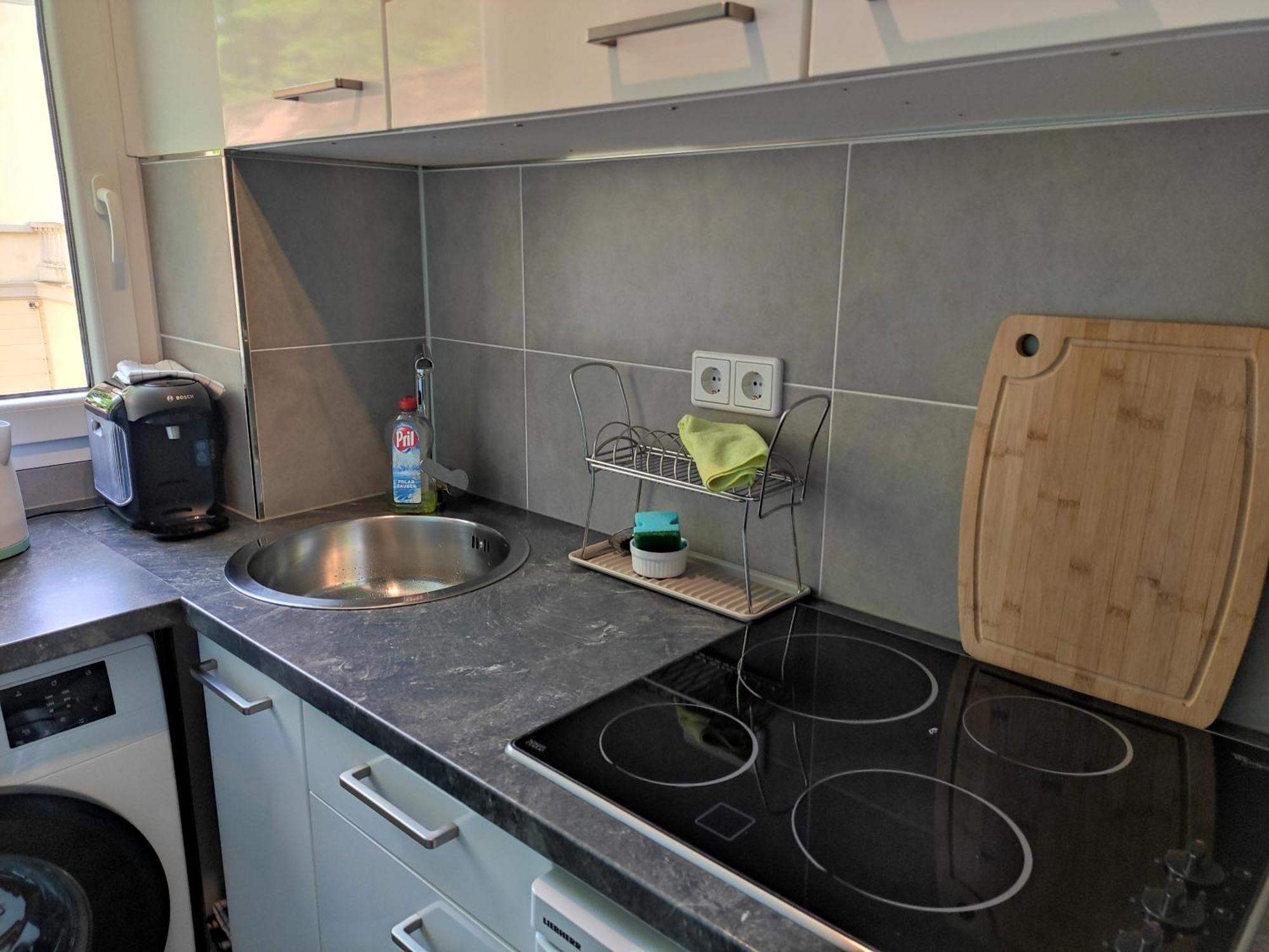 Apartment Stadtnah Und Zentral In Mit Parkplatz, Aufzug Und Balkon *
