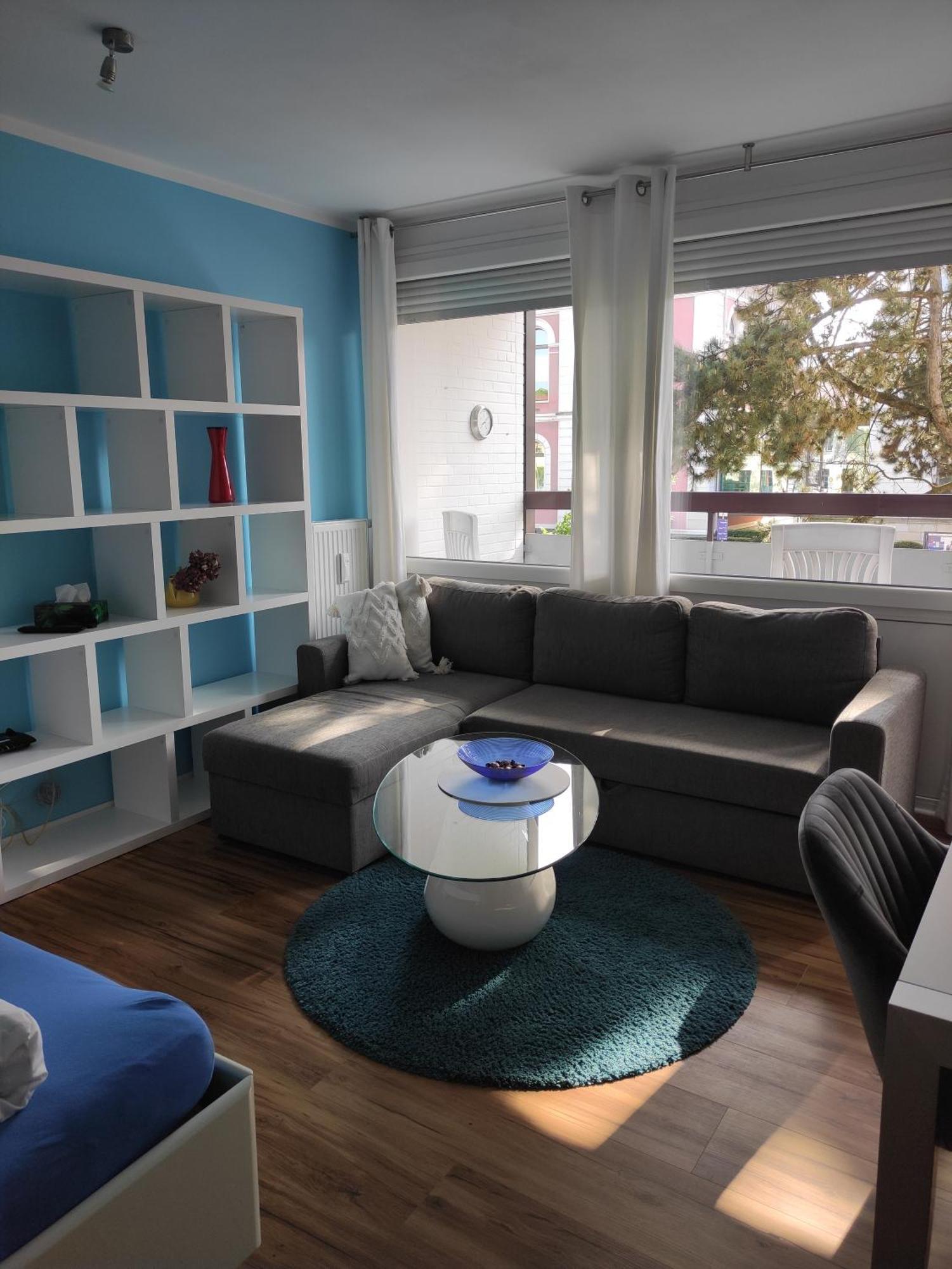 Apartment Stadtnah Und Zentral In Mit Parkplatz, Aufzug Und Balkon Oldenburg