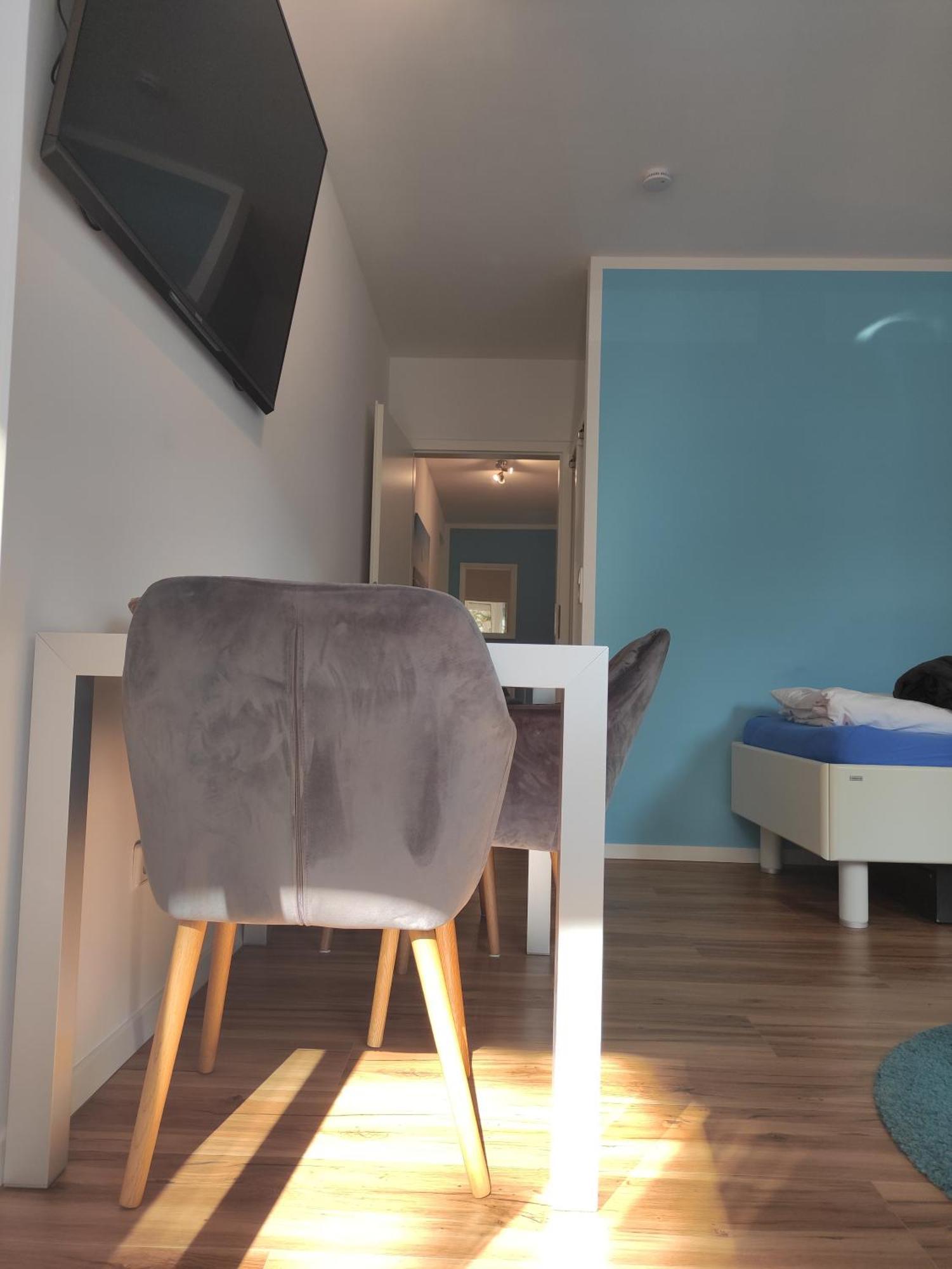 Stadtnah Und Zentral In Mit Parkplatz, Aufzug Und Balkon * Oldenburg