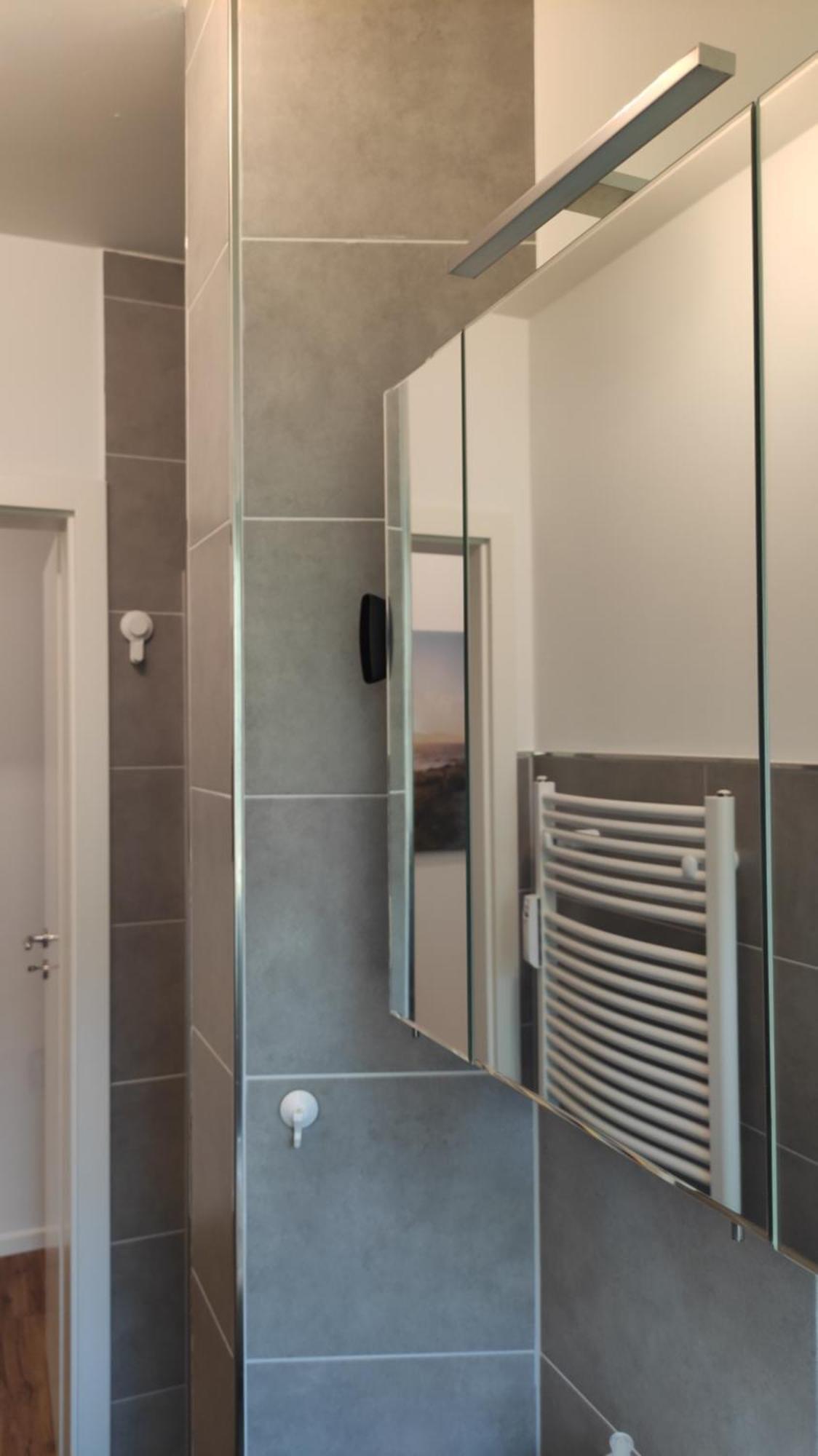 Stadtnah Und Zentral In Mit Parkplatz, Aufzug Und Balkon Apartment *